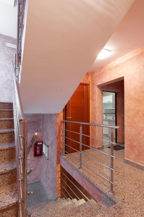 Apartment City Strand Makarska Bagian luar foto